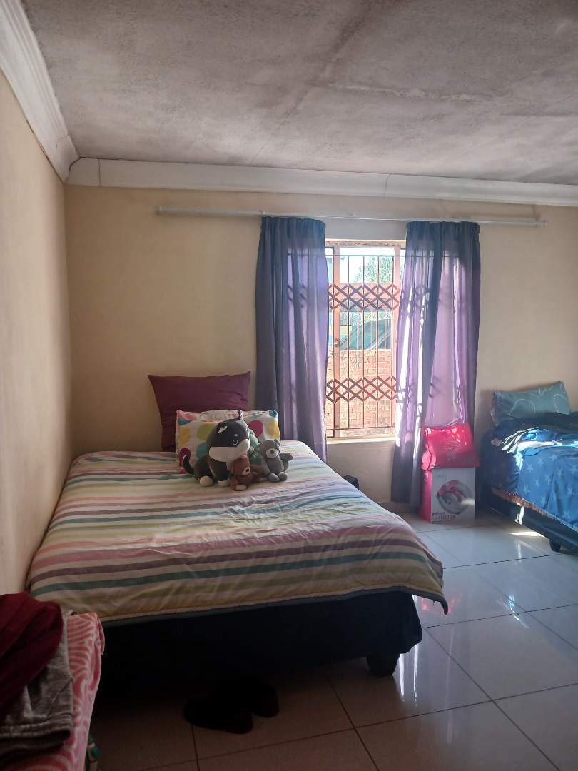 3 Bedroom Property for Sale in Nkwe Estate Gauteng