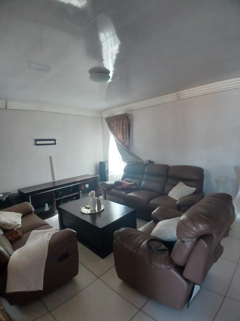 3 Bedroom Property for Sale in Nkwe Estate Gauteng