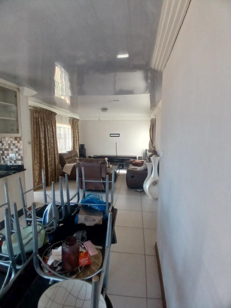 3 Bedroom Property for Sale in Nkwe Estate Gauteng