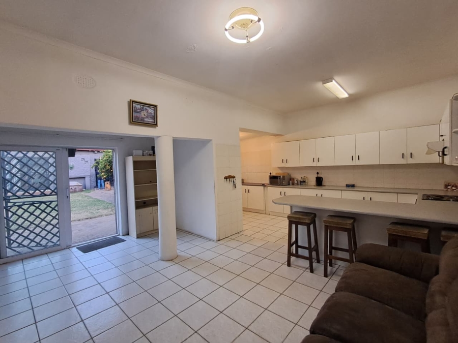 To Let 3 Bedroom Property for Rent in The Hill Gauteng