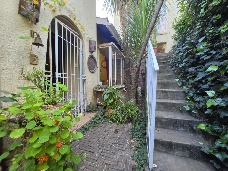 4 Bedroom Property for Sale in Glenvista Gauteng