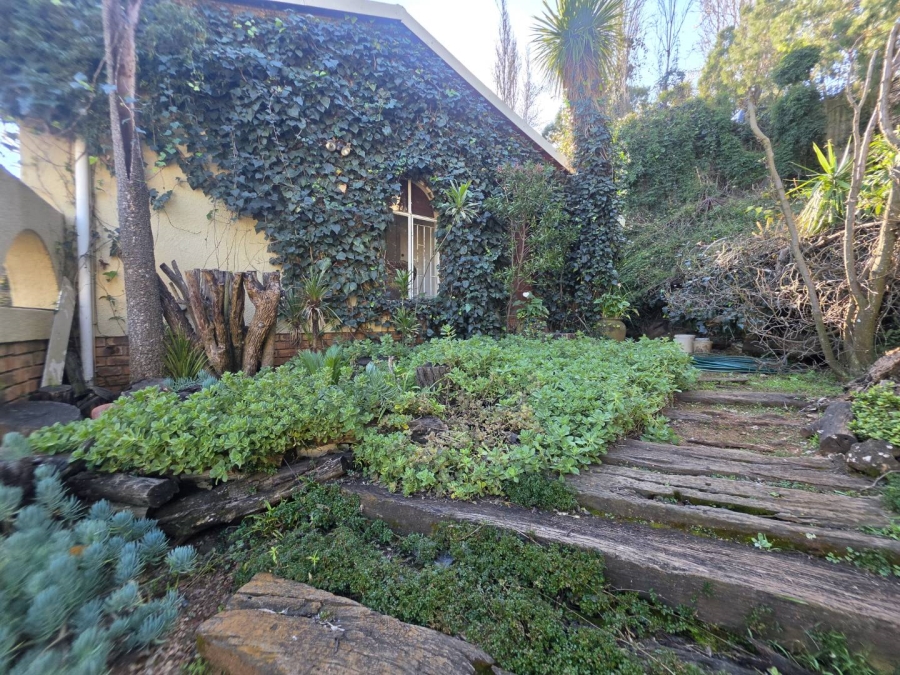 4 Bedroom Property for Sale in Glenvista Gauteng