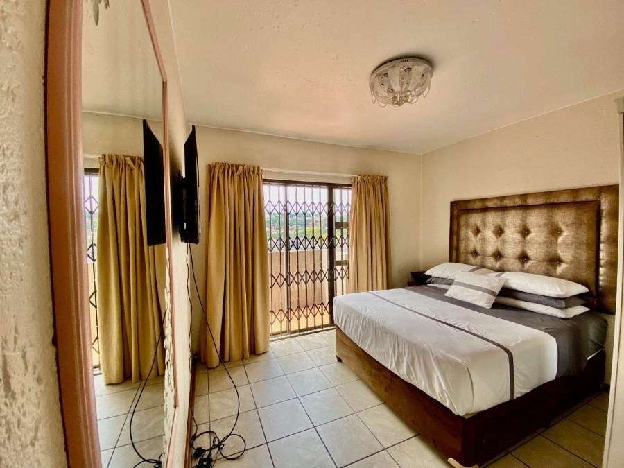 4 Bedroom Property for Sale in Bassonia Gauteng