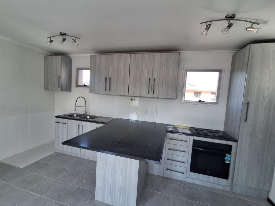 2 Bedroom Property for Sale in Glenanda Gauteng