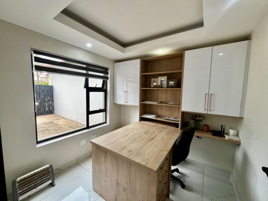 4 Bedroom Property for Sale in Willow Acres Gauteng