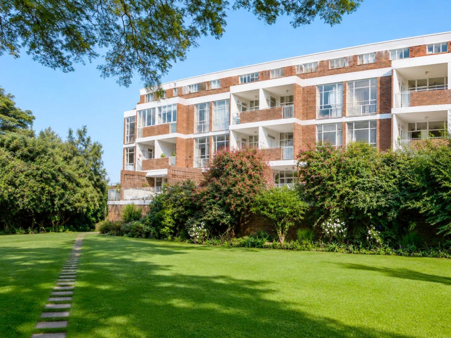 To Let 2 Bedroom Property for Rent in Illovo Gauteng