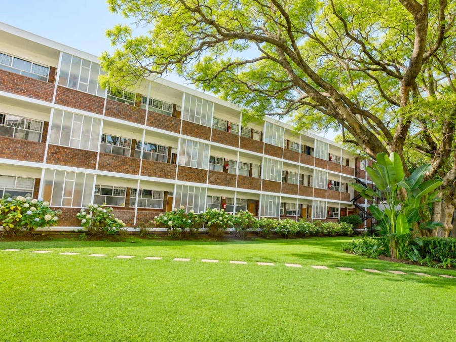 To Let 2 Bedroom Property for Rent in Illovo Gauteng