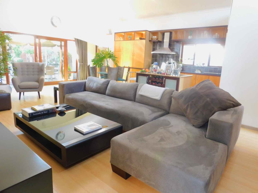 To Let 3 Bedroom Property for Rent in Bryanston Gauteng