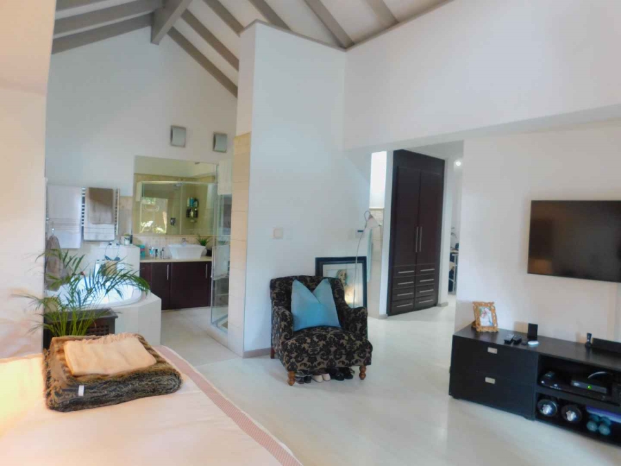 To Let 3 Bedroom Property for Rent in Bryanston Gauteng