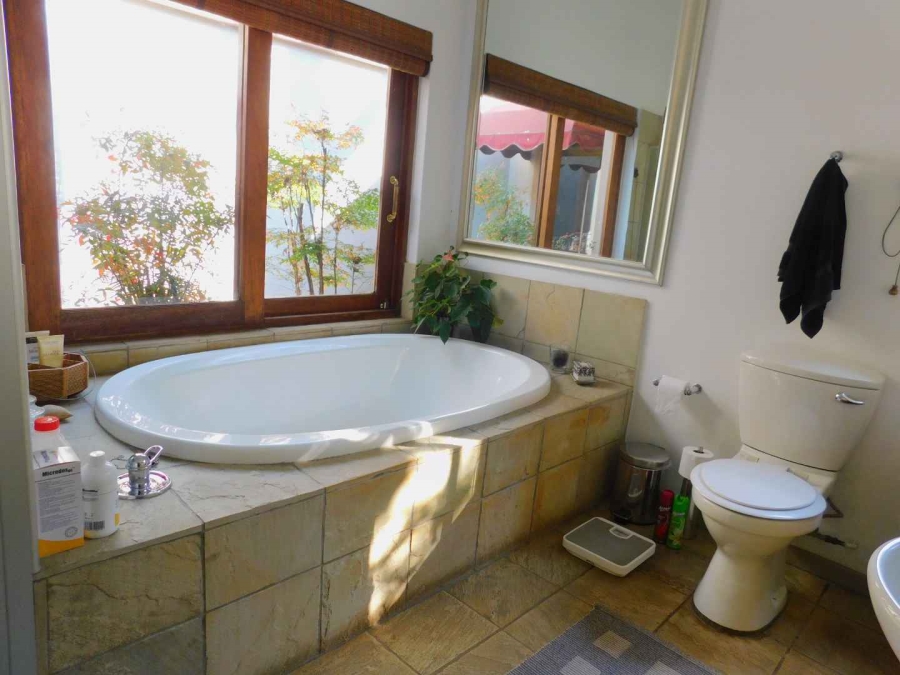 To Let 3 Bedroom Property for Rent in Bryanston Gauteng