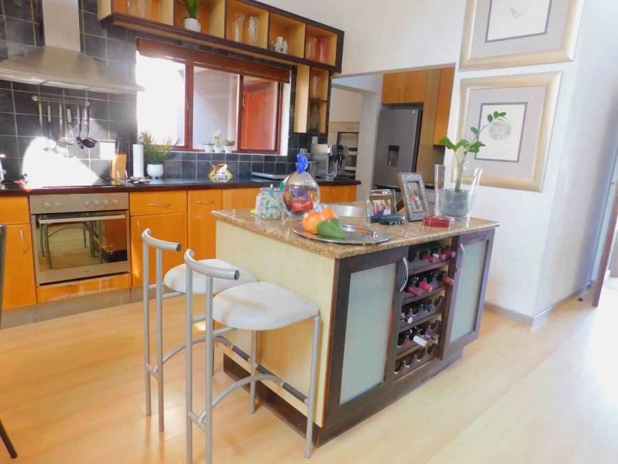To Let 3 Bedroom Property for Rent in Bryanston Gauteng