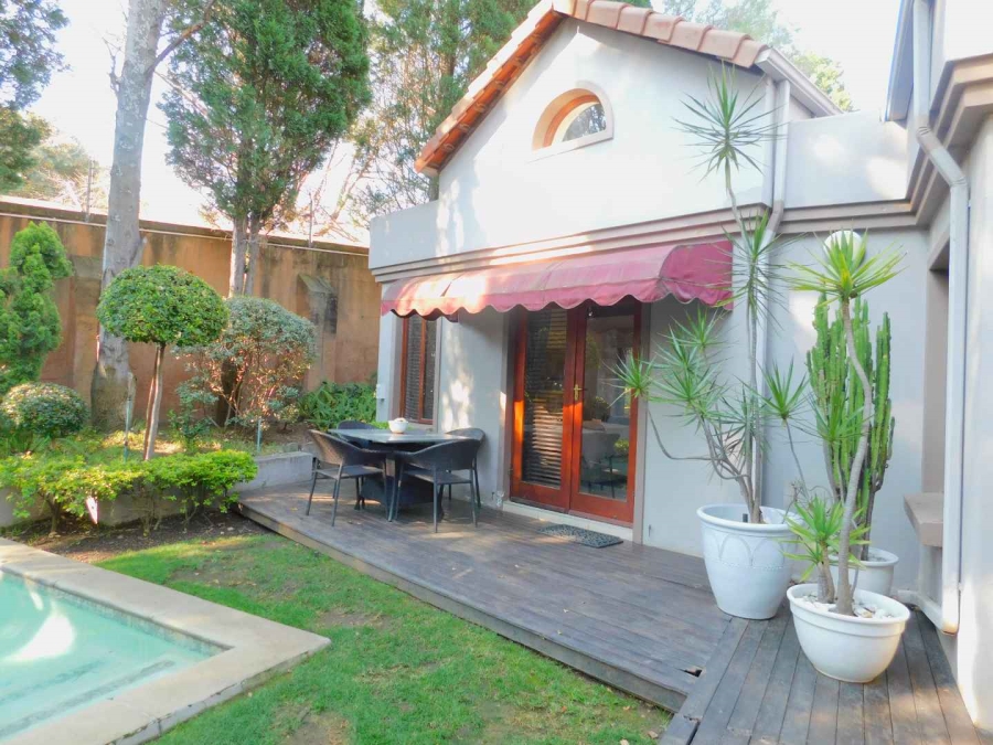 To Let 3 Bedroom Property for Rent in Bryanston Gauteng