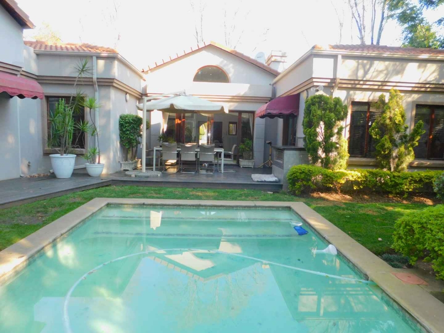 To Let 3 Bedroom Property for Rent in Bryanston Gauteng