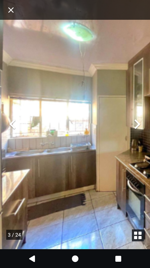 5 Bedroom Property for Sale in The Reeds Gauteng