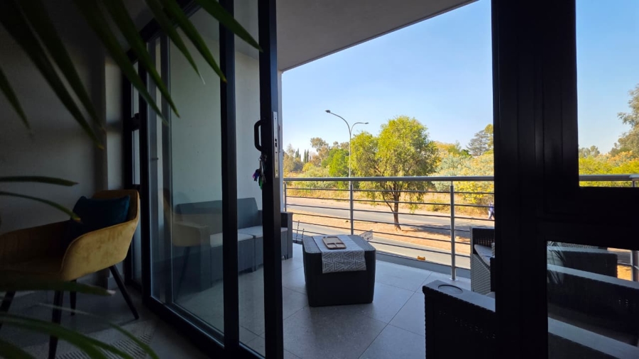 2 Bedroom Property for Sale in Die Hoewes Gauteng