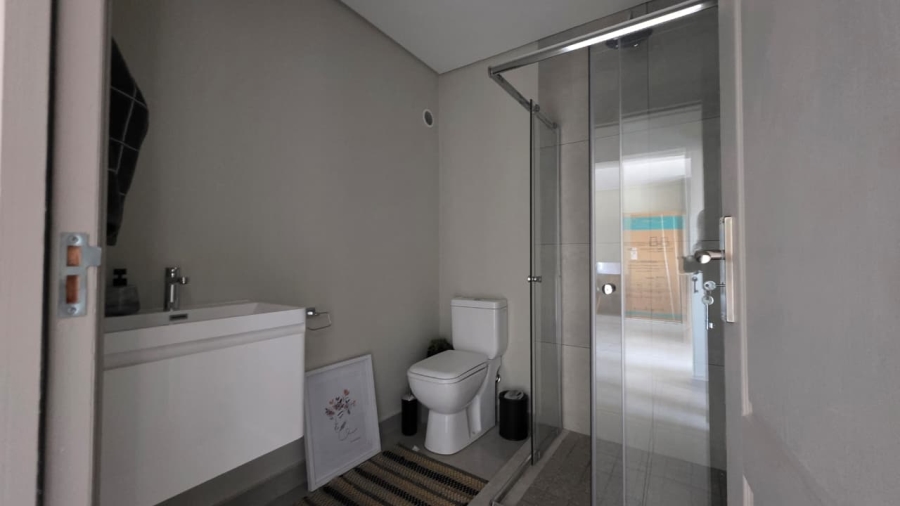2 Bedroom Property for Sale in Die Hoewes Gauteng