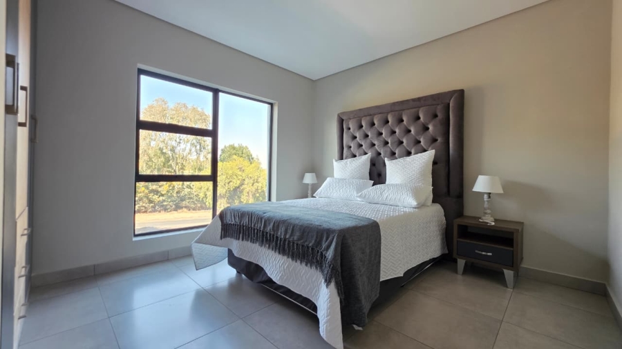 2 Bedroom Property for Sale in Die Hoewes Gauteng