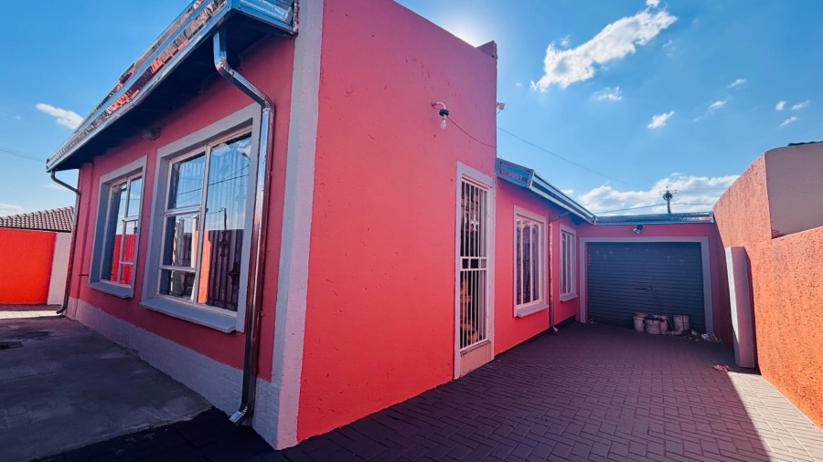 3 Bedroom Property for Sale in Morula View Gauteng