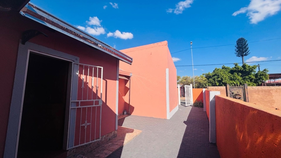 3 Bedroom Property for Sale in Morula View Gauteng