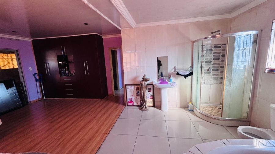 3 Bedroom Property for Sale in Morula View Gauteng