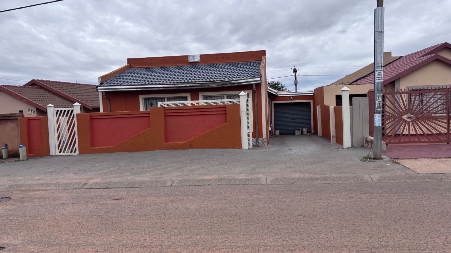 3 Bedroom Property for Sale in Morula View Gauteng