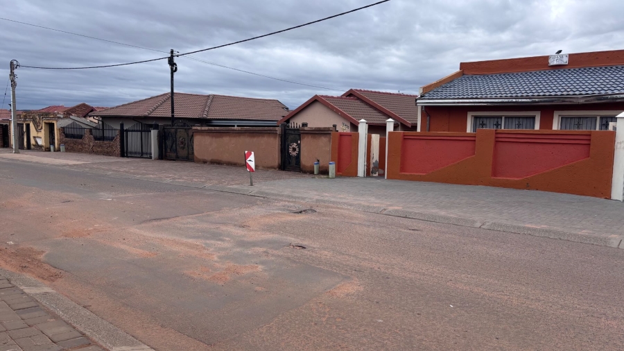 3 Bedroom Property for Sale in Morula View Gauteng