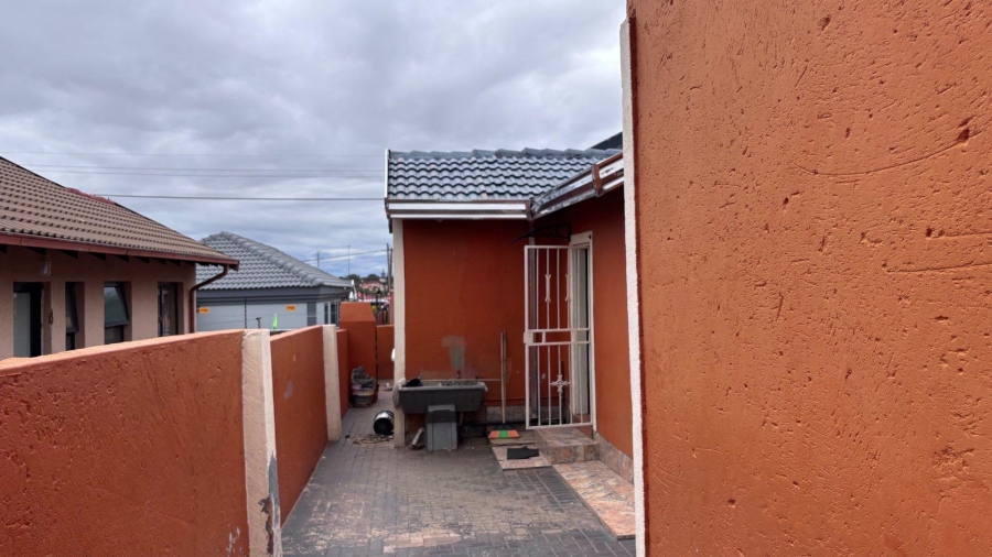 3 Bedroom Property for Sale in Morula View Gauteng