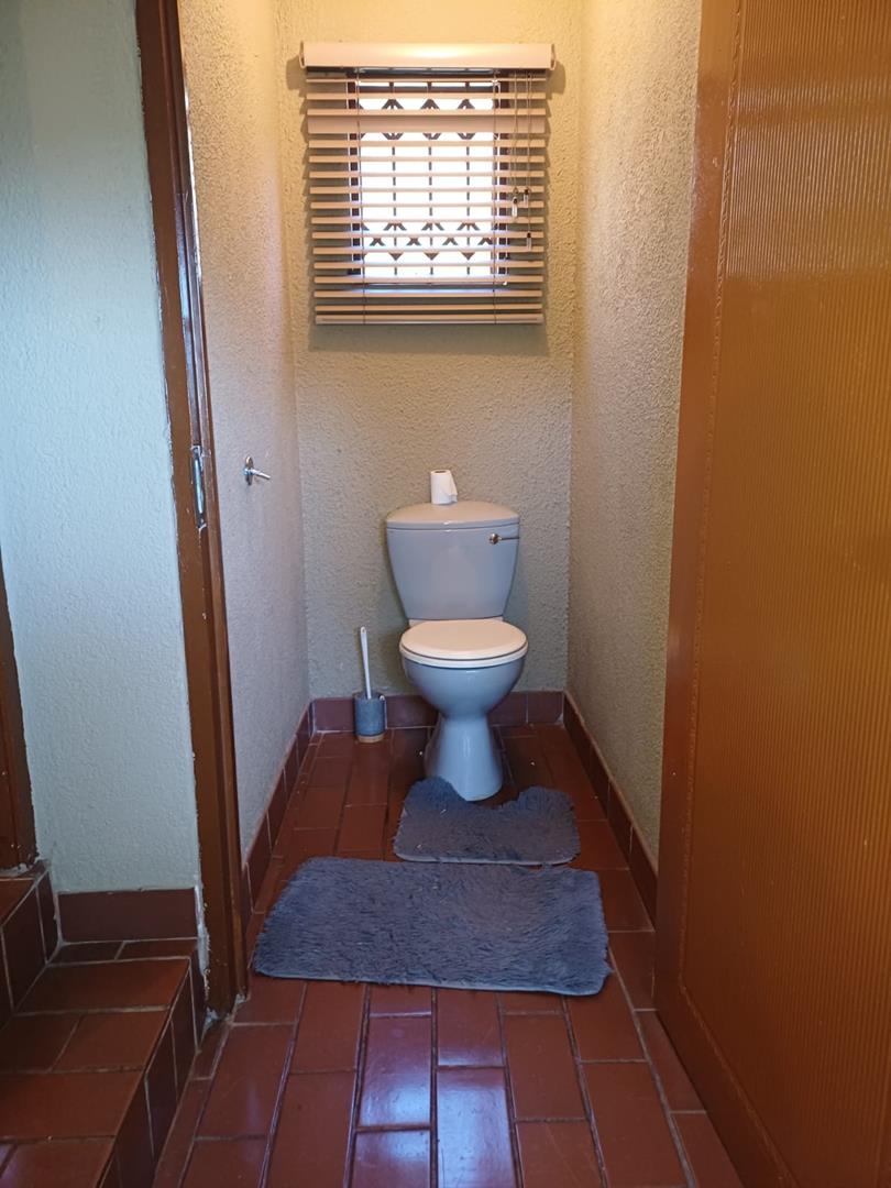 4 Bedroom Property for Sale in Glenvista Gauteng