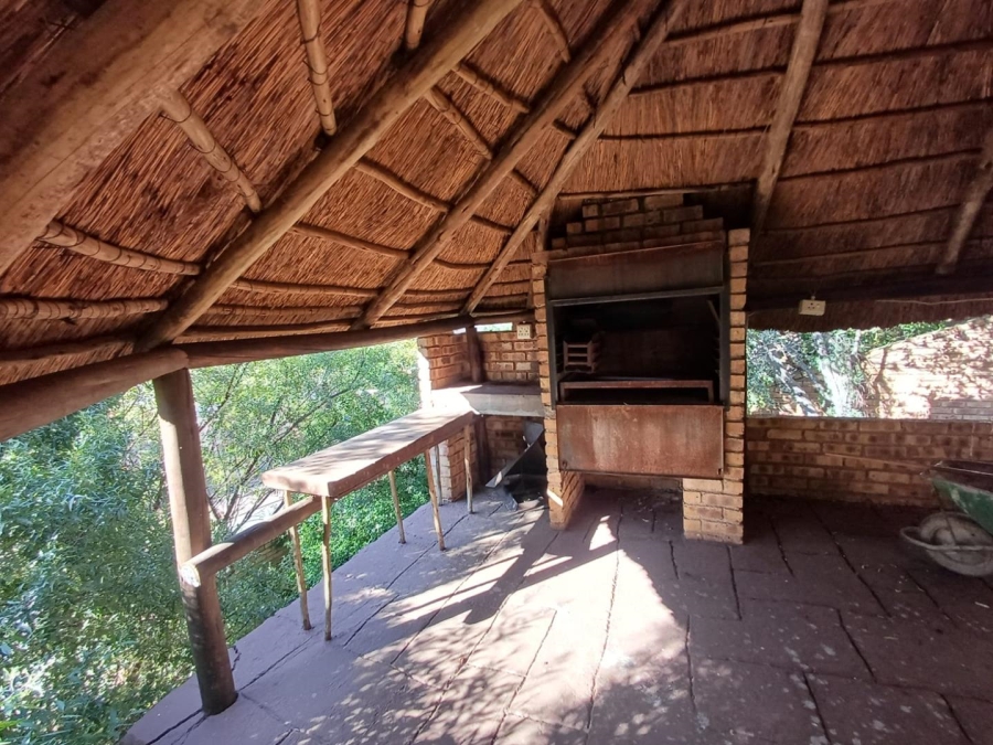4 Bedroom Property for Sale in Glenvista Gauteng