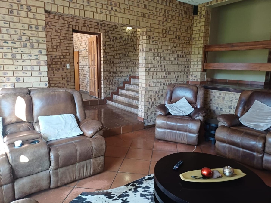 4 Bedroom Property for Sale in Glenvista Gauteng