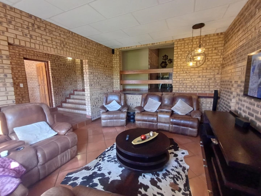 4 Bedroom Property for Sale in Glenvista Gauteng