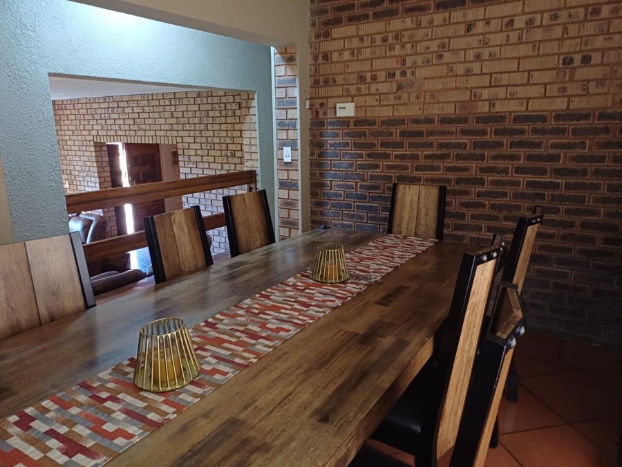 4 Bedroom Property for Sale in Glenvista Gauteng