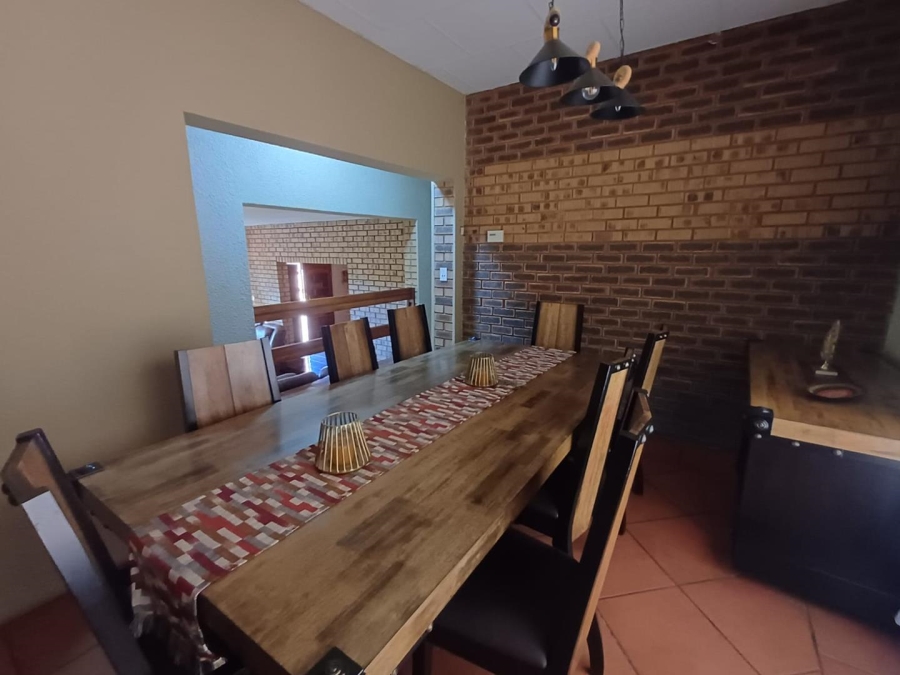 4 Bedroom Property for Sale in Glenvista Gauteng