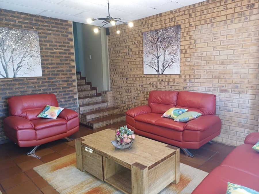 4 Bedroom Property for Sale in Glenvista Gauteng