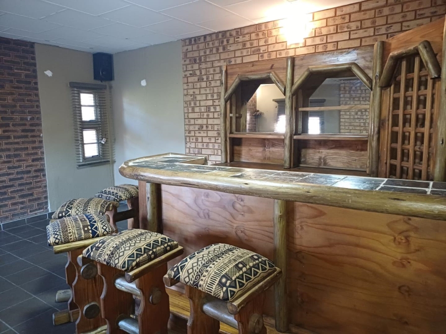 4 Bedroom Property for Sale in Glenvista Gauteng