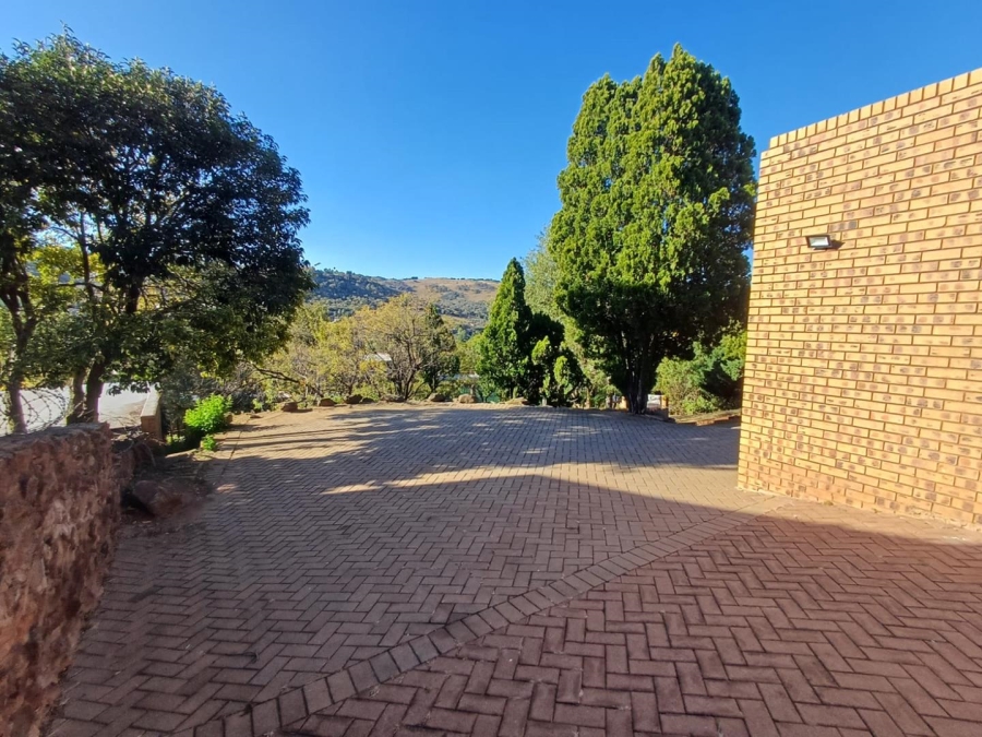 4 Bedroom Property for Sale in Glenvista Gauteng