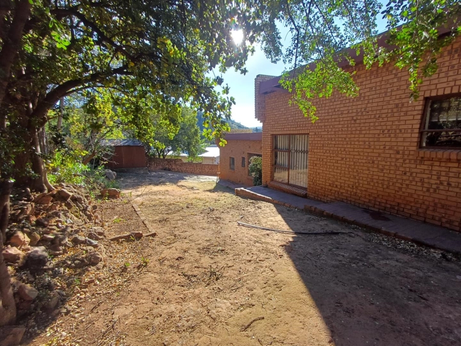 4 Bedroom Property for Sale in Glenvista Gauteng