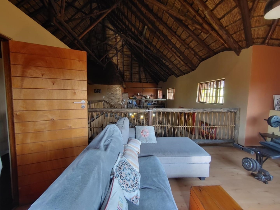6 Bedroom Property for Sale in Mooilande Gauteng