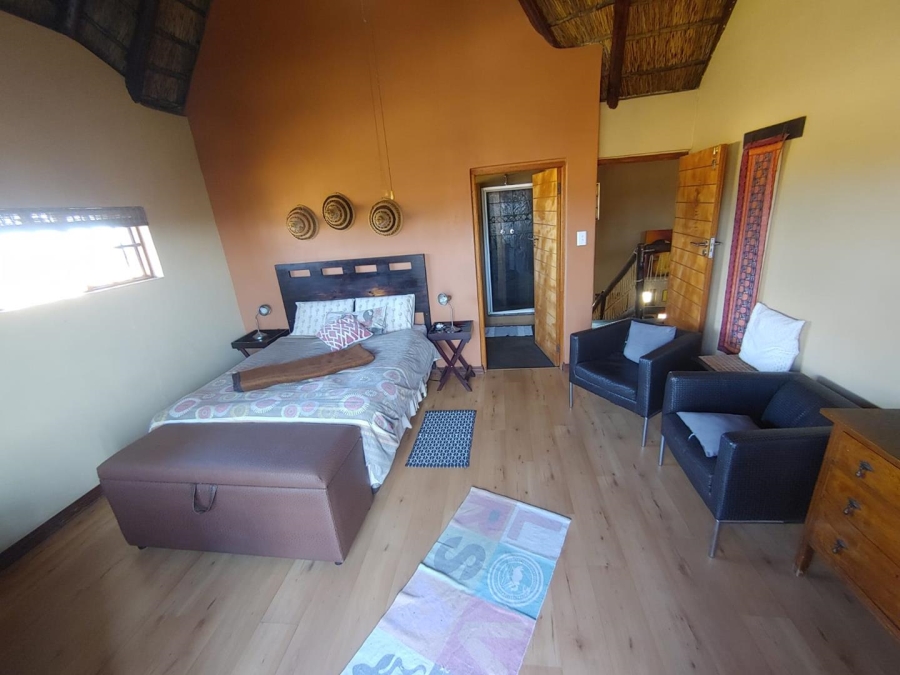 6 Bedroom Property for Sale in Mooilande Gauteng