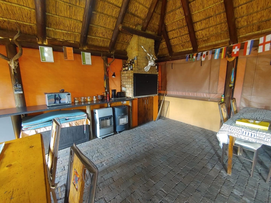 6 Bedroom Property for Sale in Mooilande Gauteng
