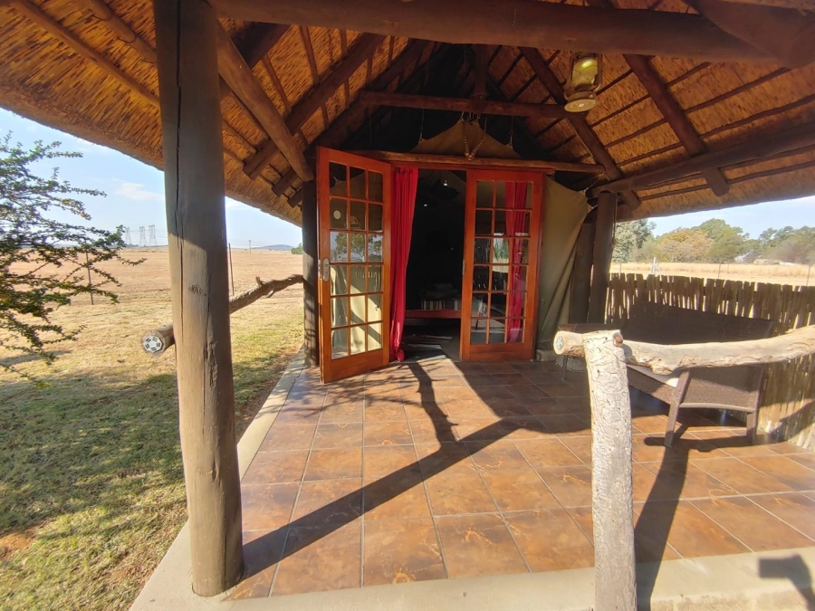 6 Bedroom Property for Sale in Mooilande Gauteng