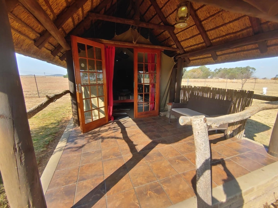 6 Bedroom Property for Sale in Mooilande Gauteng