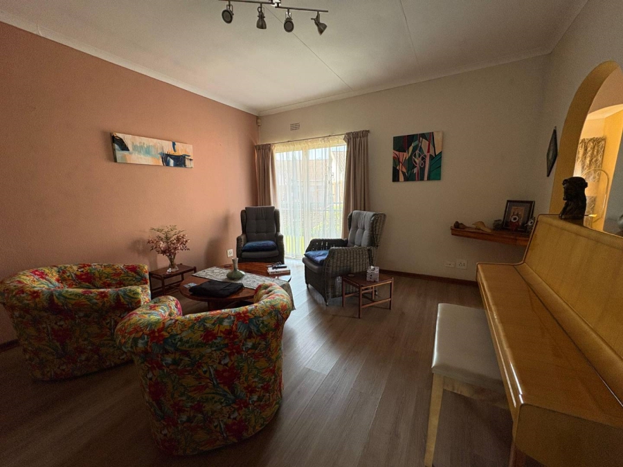 3 Bedroom Property for Sale in Birchleigh Gauteng