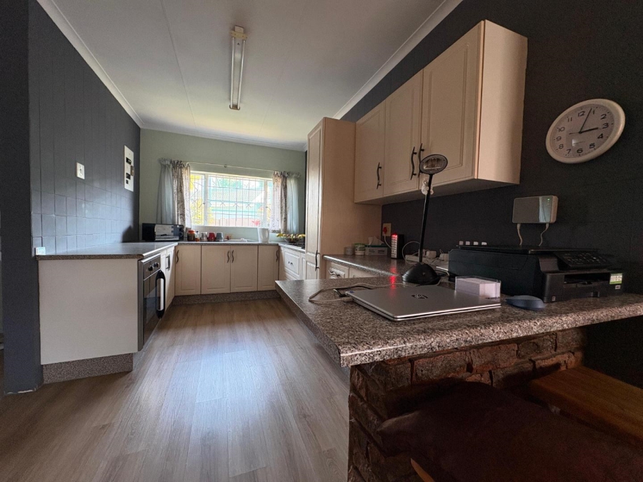 3 Bedroom Property for Sale in Birchleigh Gauteng