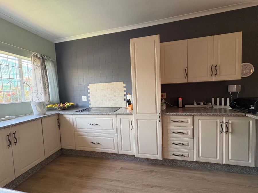 3 Bedroom Property for Sale in Birchleigh Gauteng