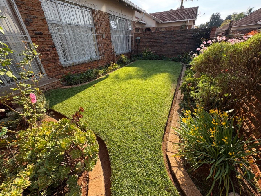 3 Bedroom Property for Sale in Birchleigh Gauteng