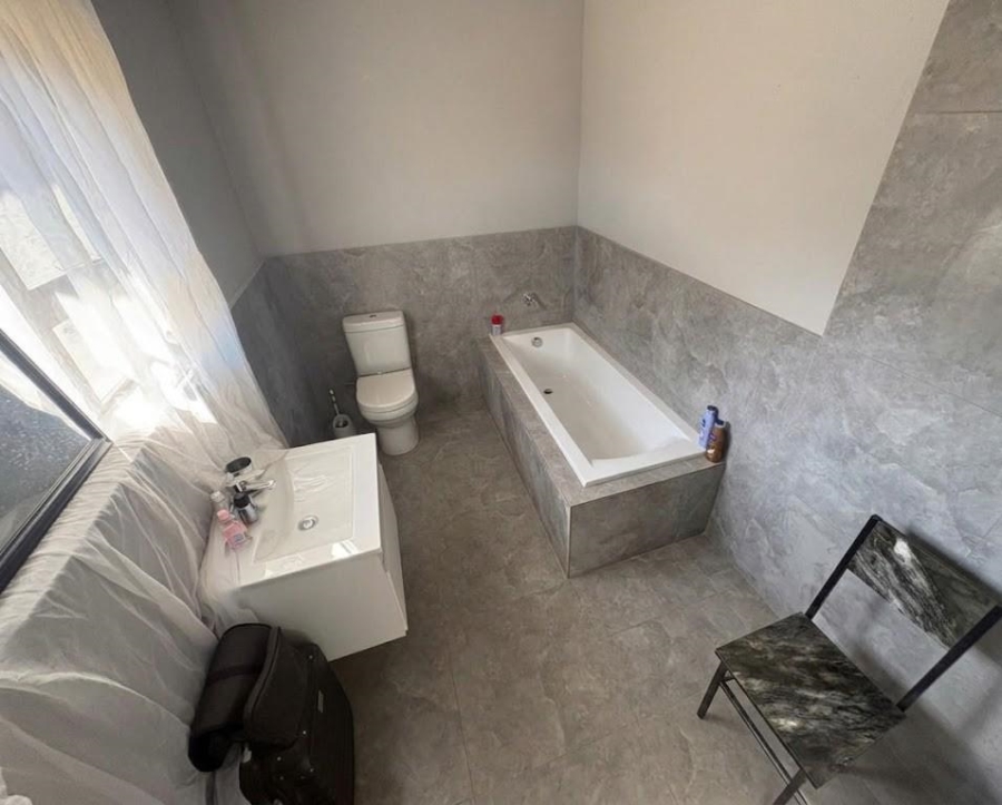 3 Bedroom Property for Sale in Houtkop A H Gauteng