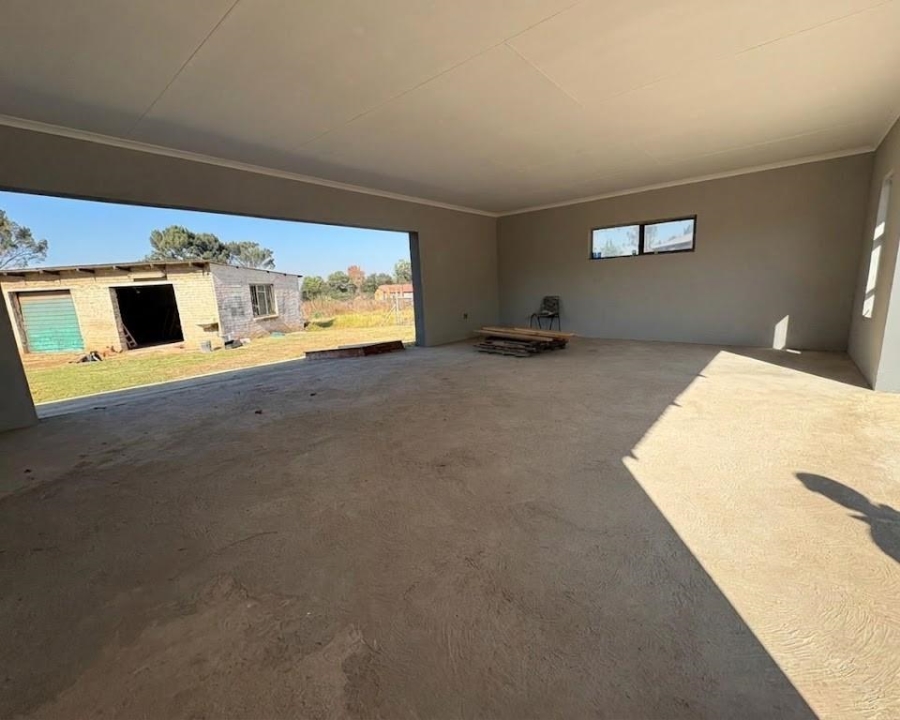 3 Bedroom Property for Sale in Houtkop A H Gauteng