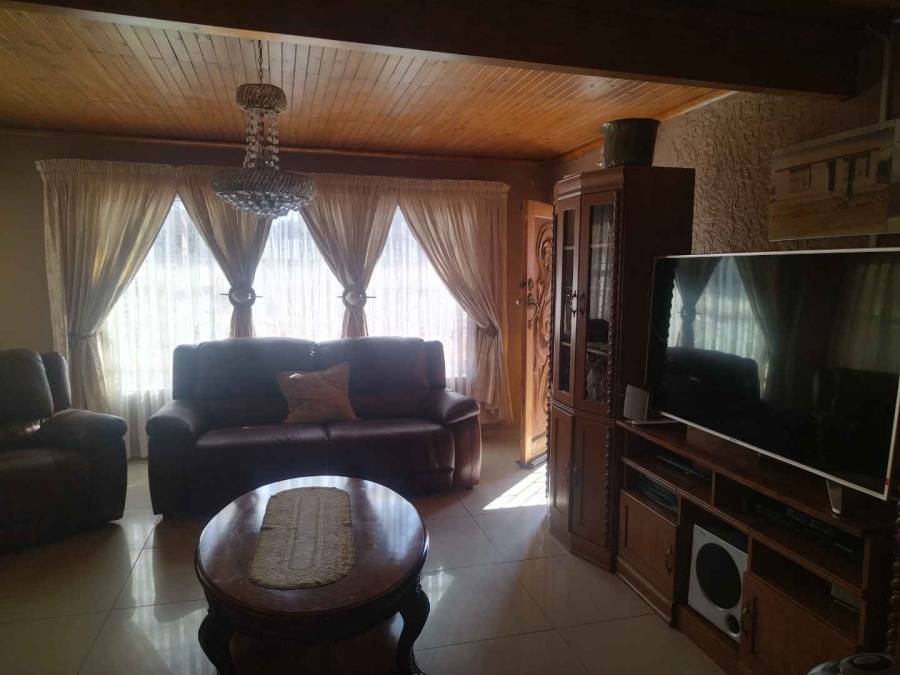 To Let 3 Bedroom Property for Rent in Mabopane Gauteng