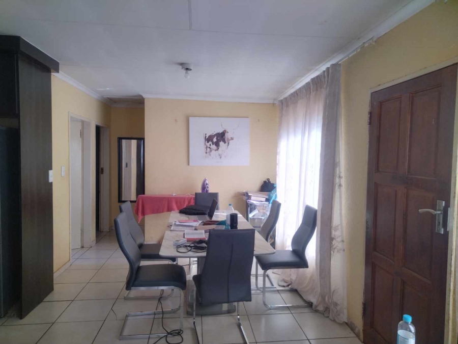 2 Bedroom Property for Sale in Soshanguve VV Gauteng